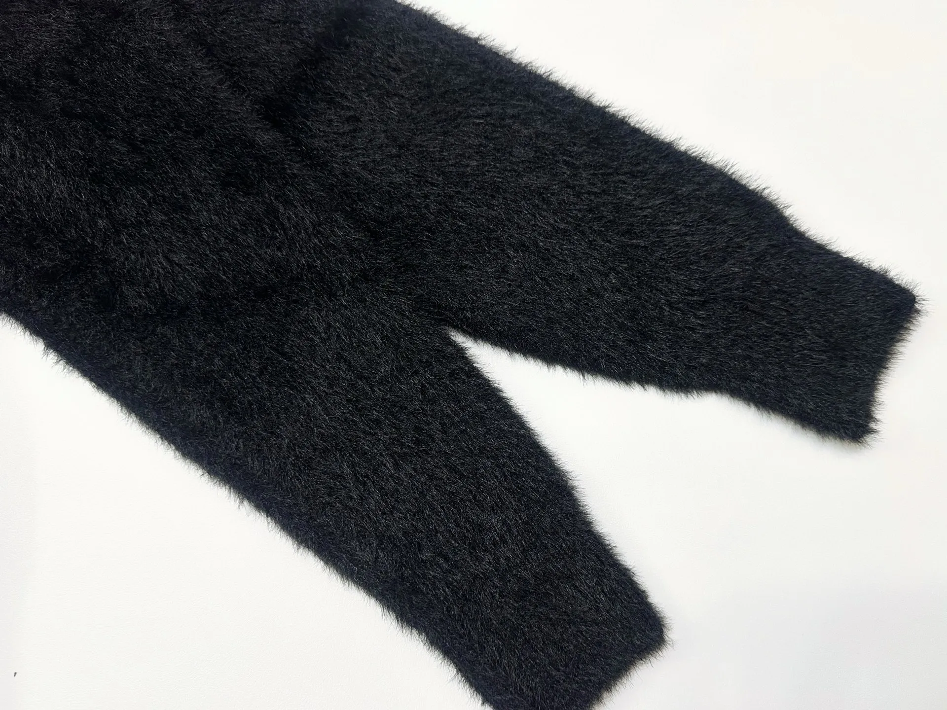 ❥4029#P226 SAINT Mxxxxxx × DENIM TERAS mohair sweater long sleeves BTS same style loose short design + fluffy version same style for men and women Color: Black Size: S M L XL